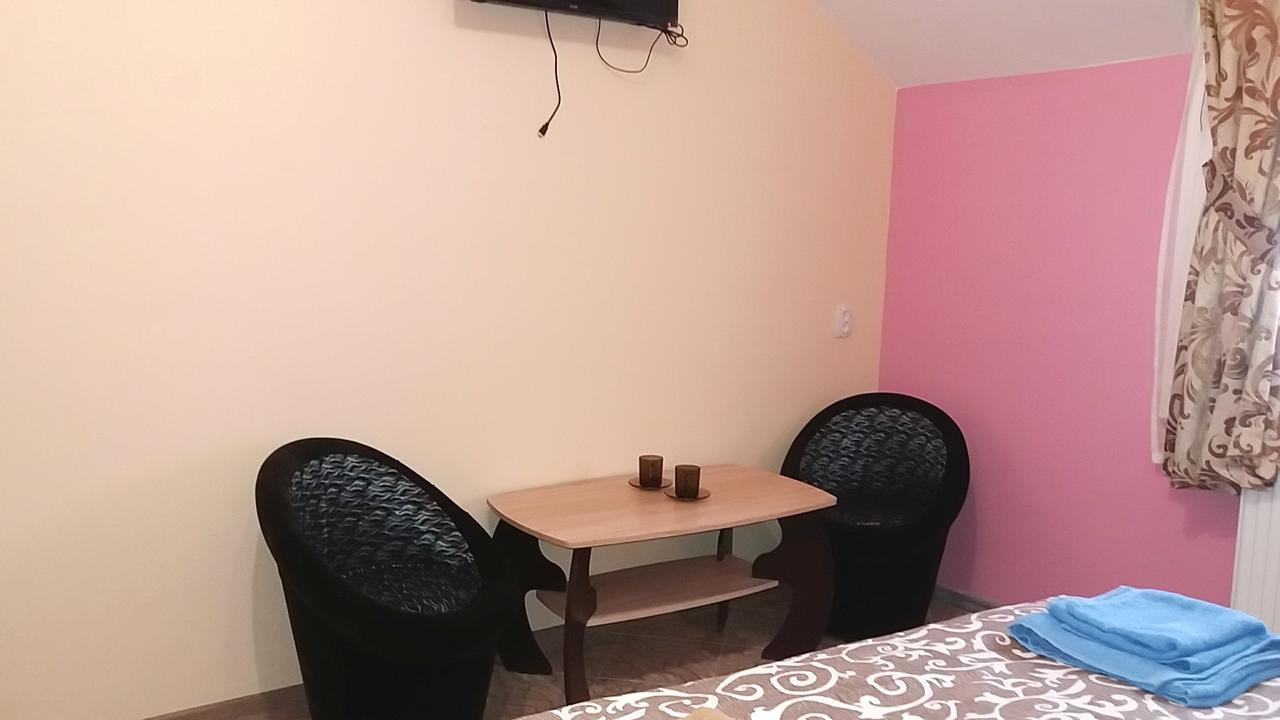 Hotel Dnipro Esterno foto